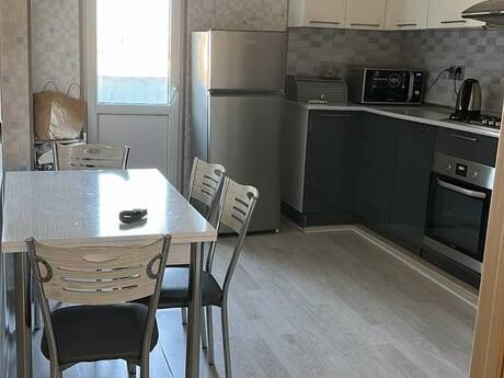 Elan №6572834 - Bakı, Qaraçuxur q., 2 otaqlı, 60 m², 8/9 mərtəbə