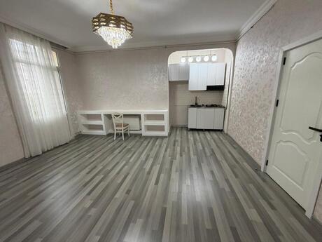 Nəriman Nərimanovda 2 otaqlı köhnə tikili mənzil satılır, 46 m², 172 000 AZN, şəkil 2 / 10
