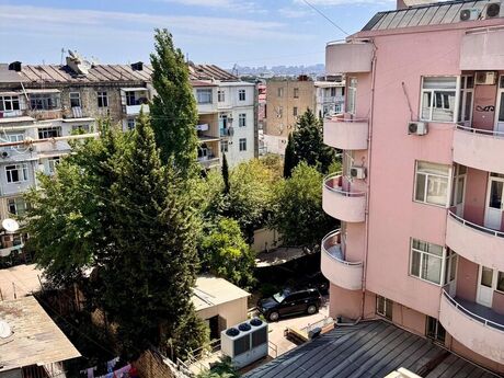 Nəriman Nərimanovda 3 otaqlı köhnə tikili mənzil satılır, 90 m², 230 000 AZN, şəkil 4 / 12