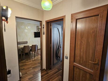 Elan №6573230 - Bakı, İnşaatçılar m., 2 otaqlı, 50 m², 2/5 mərtəbə