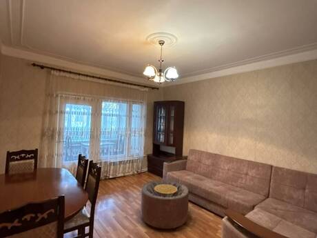 Elan №6573803 - Bakı, Bakıxanov q., 2 otaqlı, 75 m², 2/5 mərtəbə