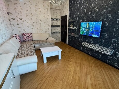Elan №6573991 - Bakı, İnşaatçılar m., 2 otaqlı, 60 m², 13/18 mərtəbə