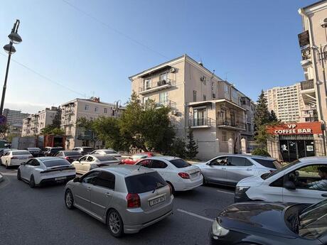 Объявление №6574300 - Баку, м. Шах Исмаил Хатаи, 3-комн., 65 м², 2/5 этаж