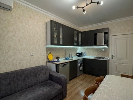 Объявление №6574392 - Баку, Хатаинский р., 2-комн., 53 м², 3/20 этаж