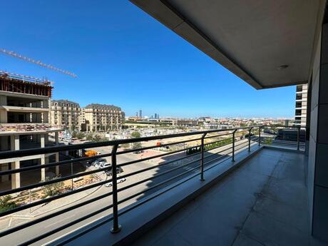Elan №6574443 - Bakı, Ağ şəhər q., 3 otaqlı, 162 m², 4/20 mərtəbə