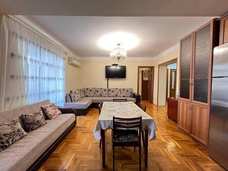 Объявление №6574576 - Баку, м. Шах Исмаил Хатаи, 3-комн., 100 м², 2/7 этаж