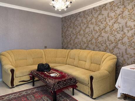 Elan №6574939 - Bakı, Gənclik m., 2 otaqlı, 70 m², 5/5 mərtəbə