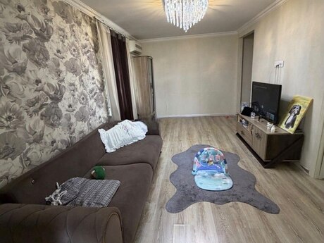 Elan №6574948 - Bakı, Nizami m., 2 otaqlı, 33 m², 5/5 mərtəbə