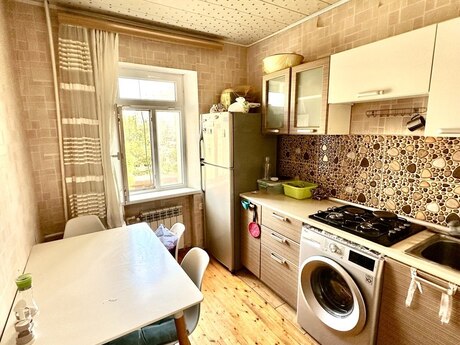 Объявление №6575269 - Баку, м. Халглар Достлугу, 2-комн., 60 м², 5/6 этаж