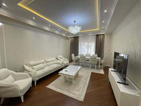 Elan №6575307 - Bakı, Ağ şəhər q., 3 otaqlı, 140 m², 7/8 mərtəbə