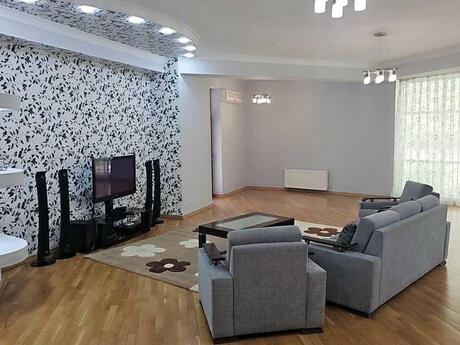 Elan №6575601 - Bakı, Sahil m., 4 otaqlı, 250 m², 5/20 mərtəbə