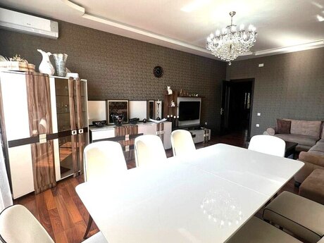 Elan №6575769 - Bakı, İnşaatçılar m., 2 otaqlı, 100 m², 3/18 mərtəbə