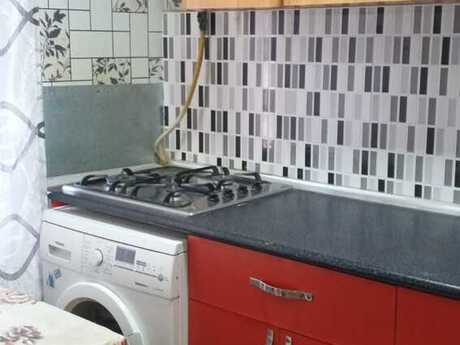 Elmlər Akademiyasında 1 otaqlı köhnə tikili mənzil satılır, 30 m², 138 000 AZN, şəkil 2 / 6