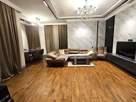 Elan №6539089 - Bakı, Nəsimi r., 3 otaqlı, 136 m², 13/16 mərtəbə