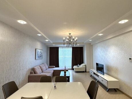 Объявление №6576025 - Баку, Хатаинский р., 3-комн., 140 м², 10/22 этаж