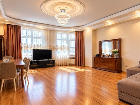 Elan №6576200 - Bakı, 28 May m., 3 otaqlı, 126 m², 15/17 mərtəbə