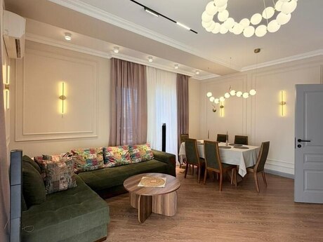 Elan №6576376 - Bakı, Ağ şəhər q., 3 otaqlı, 130 m², 5/17 mərtəbə