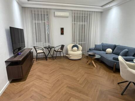 Elan №6576450 - Bakı, Sahil m., 3 otaqlı, 100 m², 4/4 mərtəbə