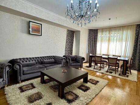 Elan №6494376 - Bakı, Nəsimi r., 4 otaqlı, 200 m², 16/19 mərtəbə