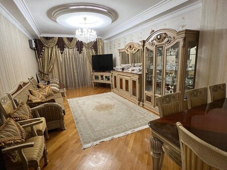 Elan №6576696 - Bakı, Nəsimi r., 3 otaqlı, 130 m², 15/18 mərtəbə