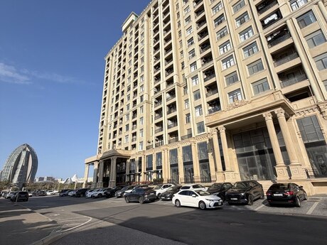 Elan №6576706 - Bakı, Şah İsmayıl Xətai m., 3 otaqlı, 121 m², 12/17 mərtəbə