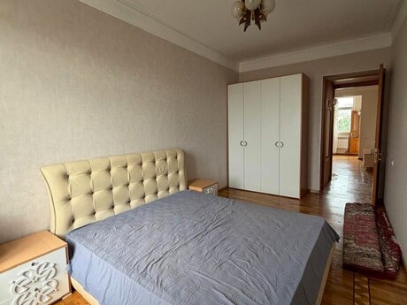Объявление №6576700 - Баку, Ясамальский р., 2-комн., 50 м², 5/5 этаж
