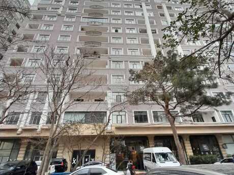 Elan №6577276 - Bakı, Nəsimi r., 7 otaqlı, 230 m²