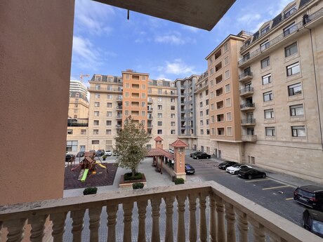 Объявление №6577310 - Баку, пос. Аг шехер, 3-комн., 150 м², 2/6 этаж