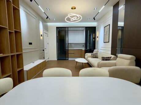 Elan №6577486 - Bakı, 28 May m., 3 otaqlı, 92 m², 8/15 mərtəbə