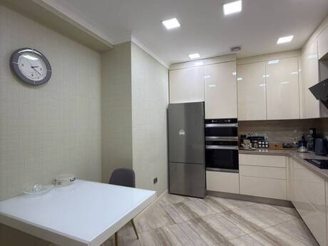 Elan №6577529 - Bakı, 28 May m., 3 otaqlı, 116 m², 10/14 mərtəbə