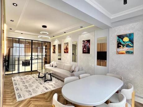 Elan №6577663 - Bakı, Şah İsmayıl Xətai m., 2 otaqlı, 70 m², 13/20 mərtəbə