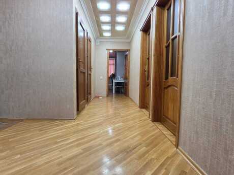 Elan №6578207 - Bakı, Neftçilər m., 3 otaqlı, 80 m², 3/5 mərtəbə