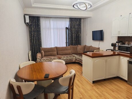 Объявление №6578685 - Сумгаит, Сумгаит, 3-комн., 110 м², 2/8 этаж