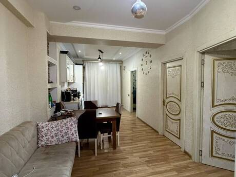 Elan №6578878 - Bakı, Masazır q., 4 otaqlı, 73 m², 2/6 mərtəbə