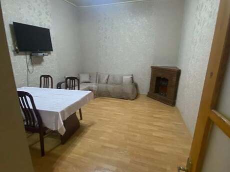 Elan №6579014 - Bakı, İçəri Şəhər m., 3 otaqlı, 56 m², 1/2 mərtəbə