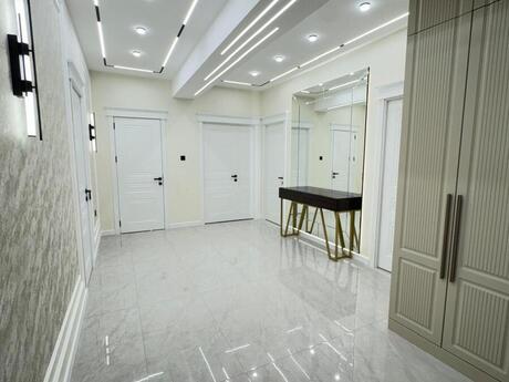 Elan №6579163 - Bakı, Gənclik m., 3 otaqlı, 142 m², 12/17 mərtəbə