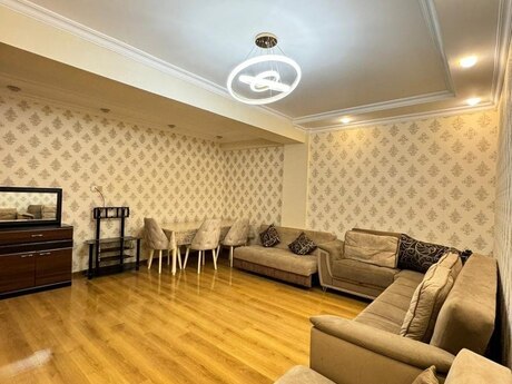Объявление №6579516 - Баку, м. Иншаатчылар, 2-комн., 80 м², 3/19 этаж