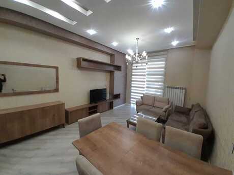 Elan №6579652 - Bakı, Ağ şəhər q., 3 otaqlı, 120 m², 2/7 mərtəbə
