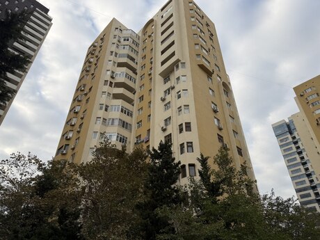Elan №6579707 - Bakı, Şah İsmayıl Xətai m., 3 otaqlı, 90 m², 14/17 mərtəbə