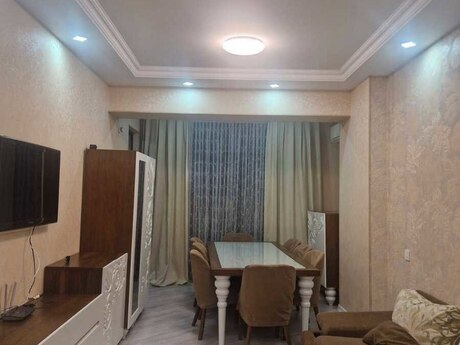 Elan №6579932 - Bakı, Şah İsmayıl Xətai m., 2 otaqlı, 75 m², 19/21 mərtəbə