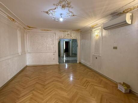 Elan №6580036 - Bakı, İnşaatçılar m., 4 otaqlı, 135 m², 17/19 mərtəbə