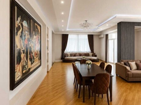 Elan №6580152 - Bakı, 28 May m., 6 otaqlı, 240 m², 12/17 mərtəbə