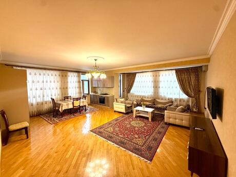 Объявление №6580555 - Баку, м. Низами, 2-комн., 105 м², 2/18 этаж