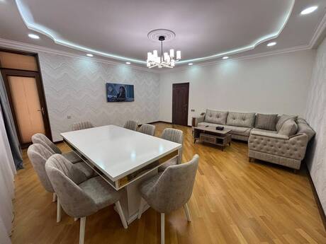 Elan №6580551 - Bakı, Şah İsmayıl Xətai m., 3 otaqlı, 140 m², 12/16 mərtəbə