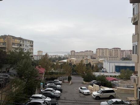 Объявление №6580813 - Баку, м. Ази Асланов, 3-комн., 100 м², 2/16 этаж