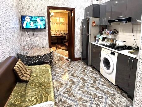 Объявление №6581027 - Баку, м. 28 мая, 2-комн., 45 м², 2/3 этаж