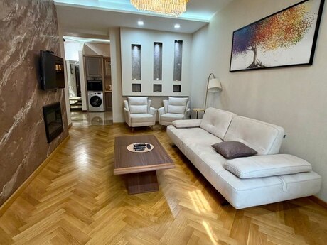 Elan №6581669 - Bakı, İnşaatçılar m., 2 otaqlı, 70 m², 9/18 mərtəbə