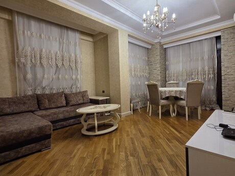 Объявление №6581703 - Баку, м. Иншаатчылар, 4-комн., 135 м², 12/16 этаж