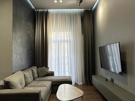 Объявление №6581726 - Баку, Хатаинский р., 2-комн., 70 м², 4/6 этаж