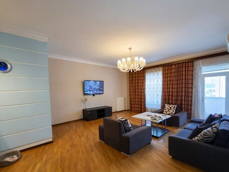 Elan №6581801 - Bakı, Elmlər Akademiyası m., 3 otaqlı, 157 m², 9/15 mərtəbə